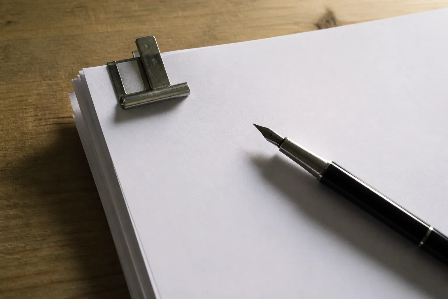 Contrat de graphiste : 5 clauses pour éviter les litiges