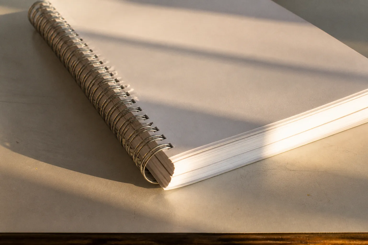 Reliure de brochure : quel type choisir pour vos documents ?